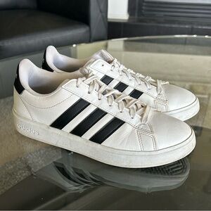 Women’s Adidas Grand Court Sneakers | Size 8